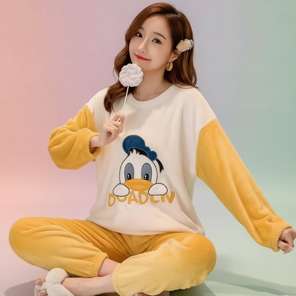Ensemble pyjama unisexe en polaire corail épaisse, motif mignon et créatif avec les personnages de Donald Duck et Winnie l'Ourson.
