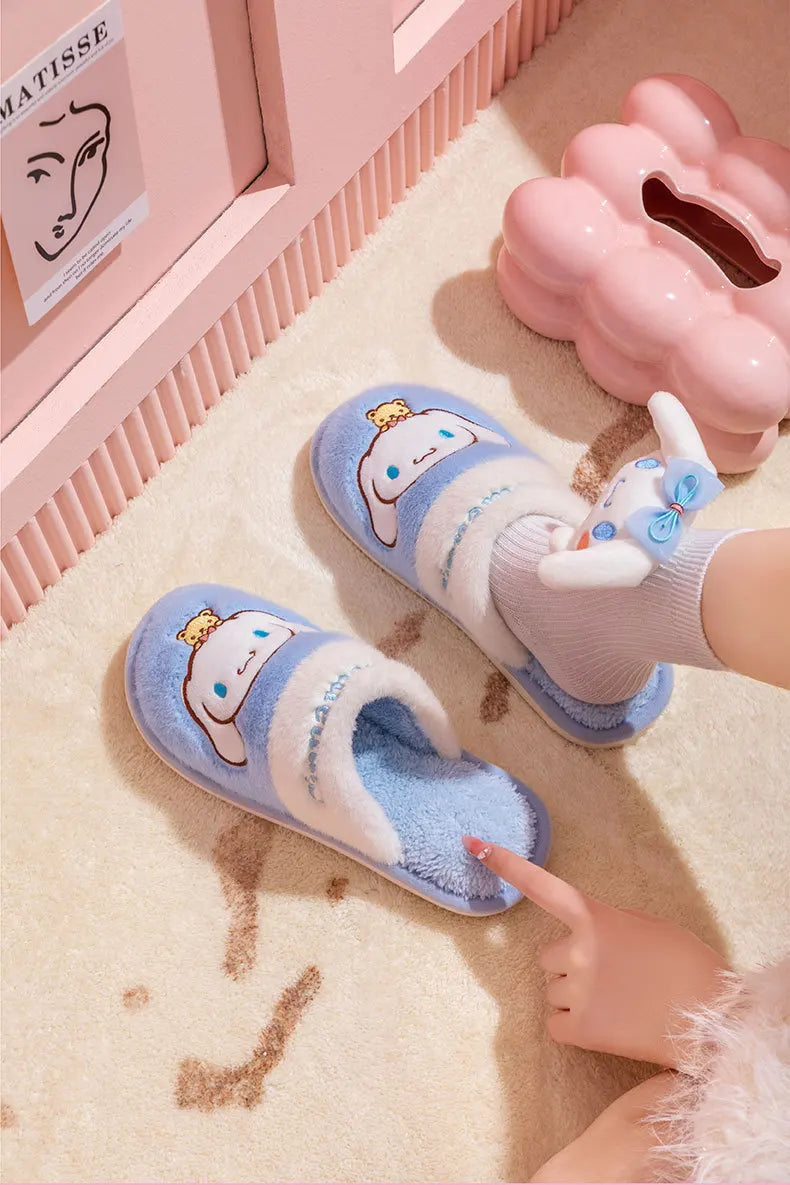 Authentiques pantoufles en peluche Hello Kitty de Sanrio, Kuromi My Melody, pantoufles d'intérieur chaudes et chaudes pour l'hiver, plates, décontractées et antidérapantes pour filles.